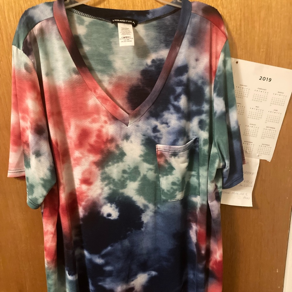 Heimish v neck